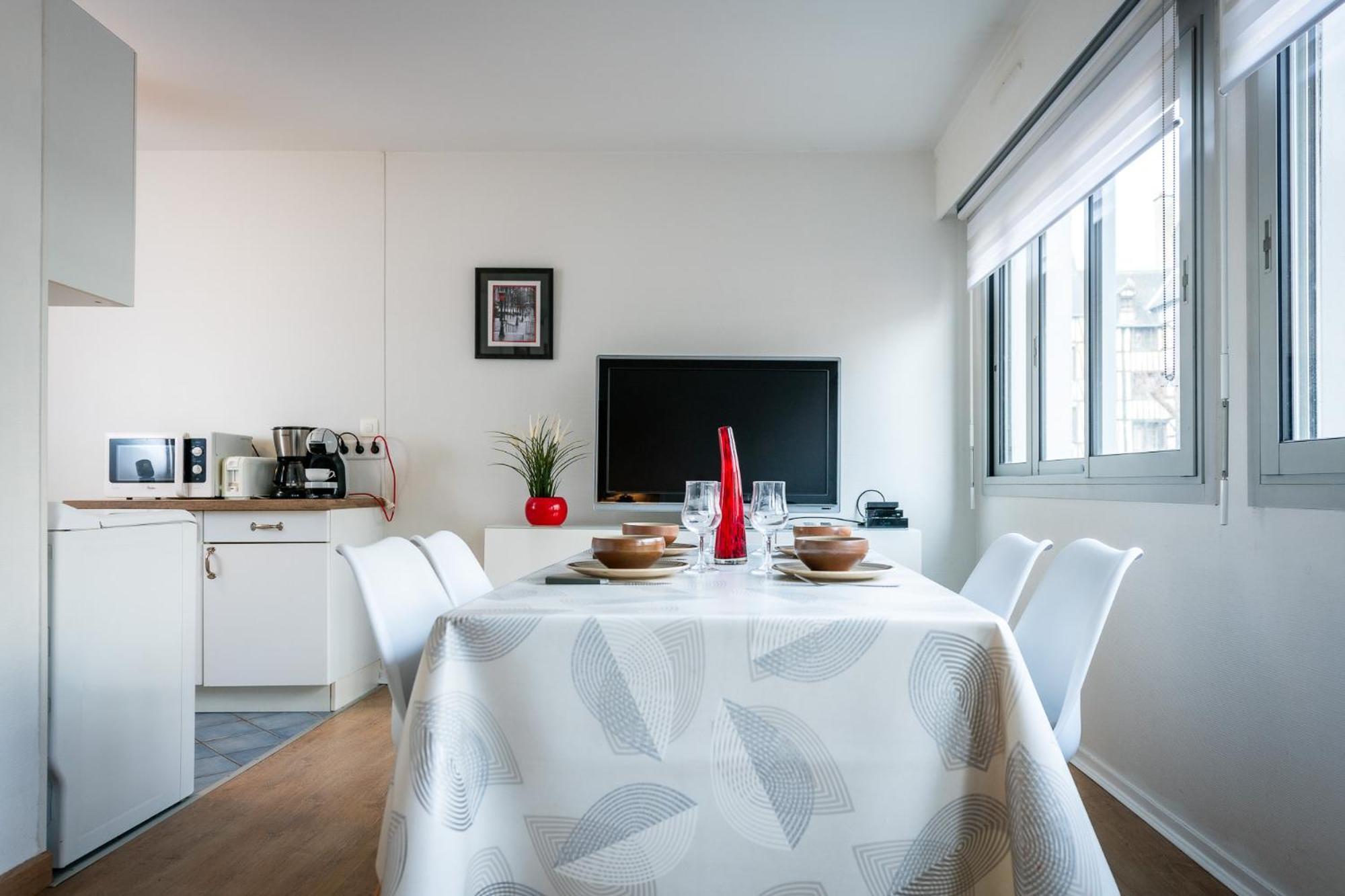 Aux Jardins De L'Hotel De Ville - Appartement Hypercentre Avec Parking Prive Rouen Eksteriør billede